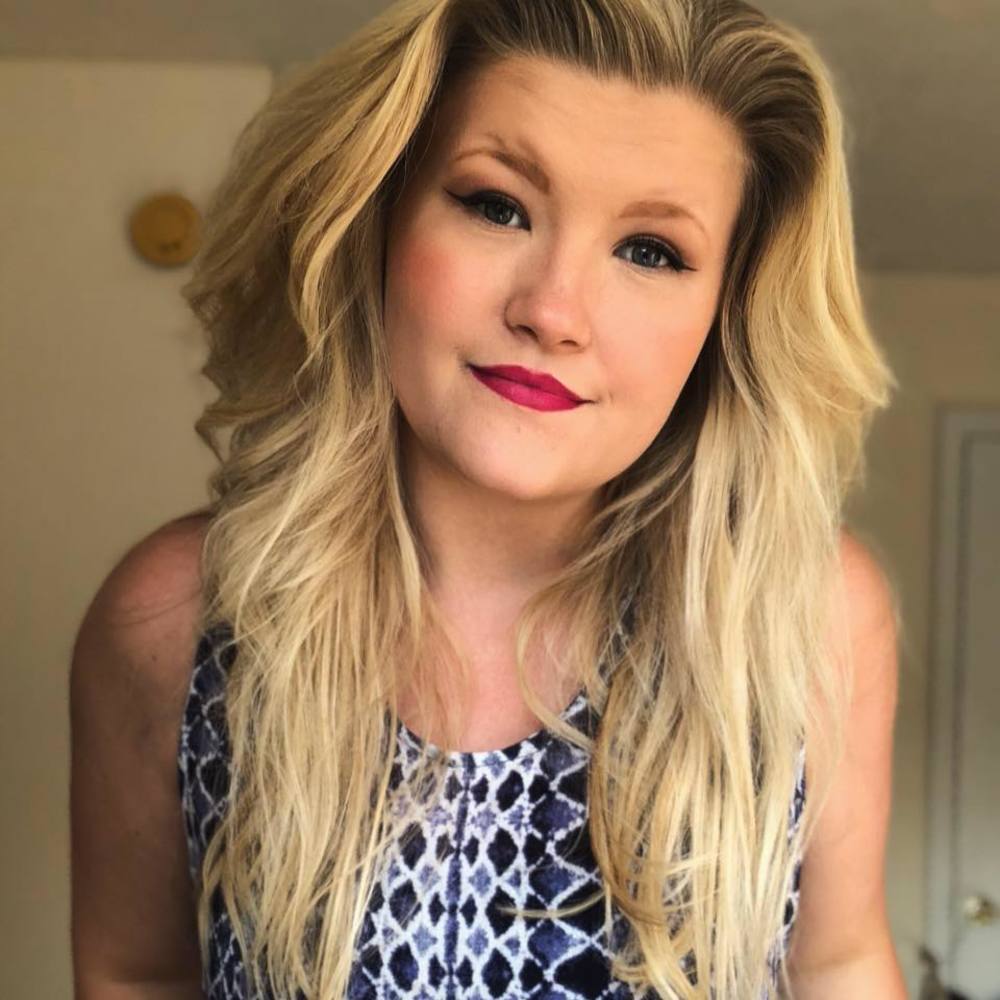 Meet your Posher, Anna Christine